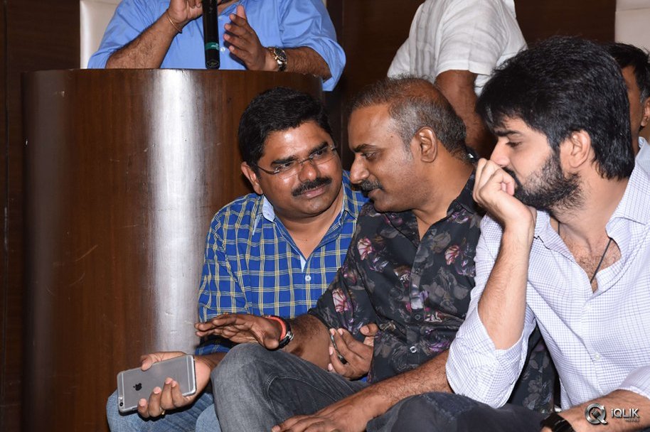 Kalyana-Vaibhogame-Movie-Platinum-Disc-Function